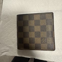 Luis Vuitton Men Wallet Authentic 