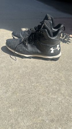 Underarmour Football Cleats  Size 11