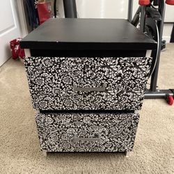 Small Dresser - Two drawers 