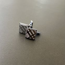 Cufflinks