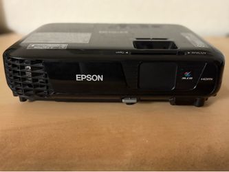 Epson EX5250 Pro Projector