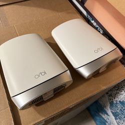 Orbi Mesh Network - Wifi 6 Router Pair