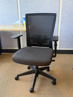 Mesh Swivel Office Chair