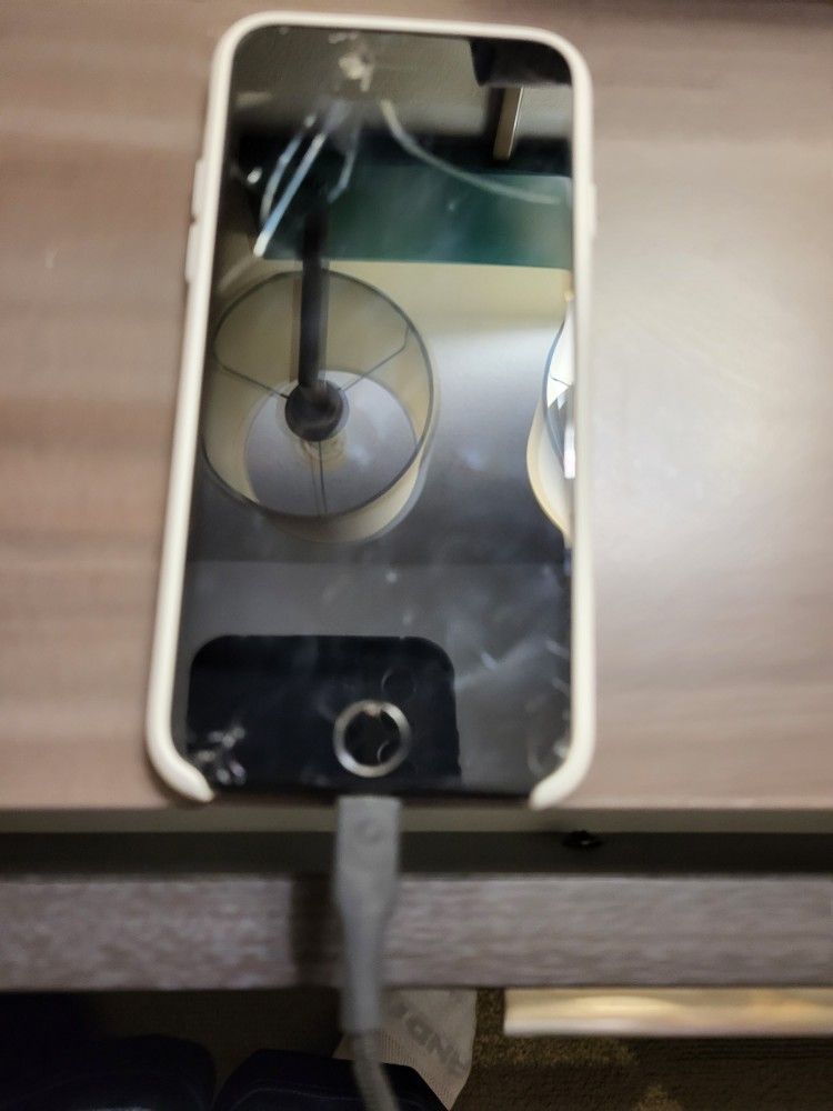 IPhone SE 64GB