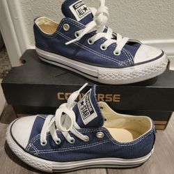 Blue little kid converse shoes