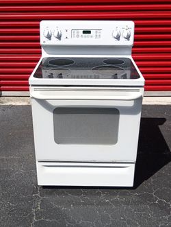 Stove GE Glass Top electric white clean like new perfect