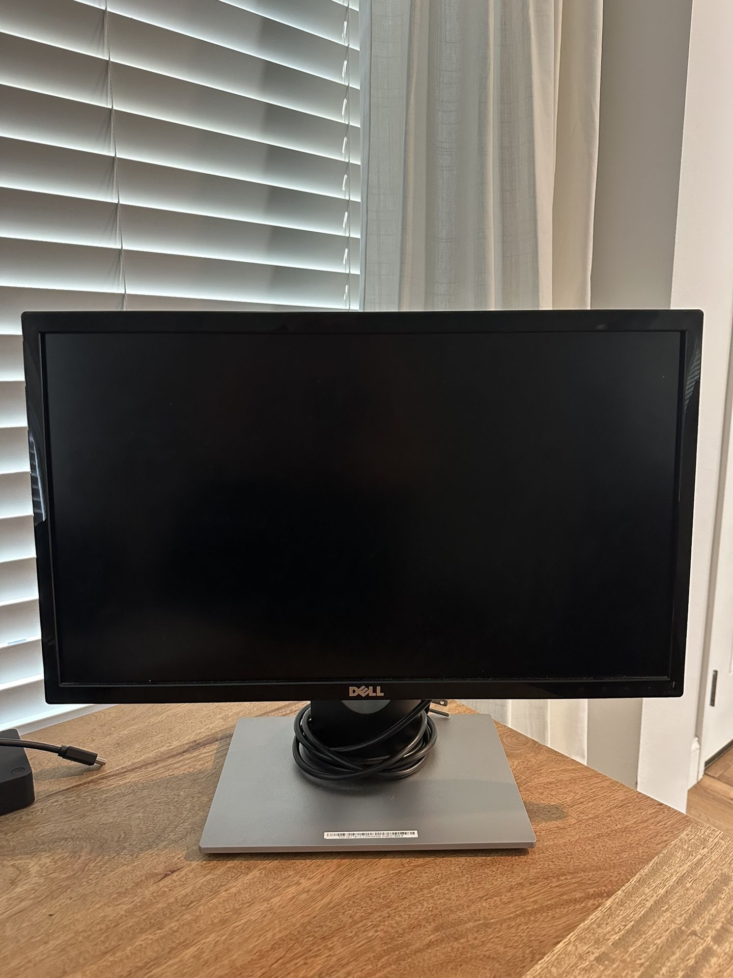 Dell Monitor 21.5”