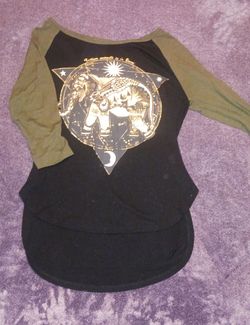 Black and Olive Raglan Elephant Graphic Top