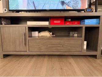 TV stand for 65in/55in TV