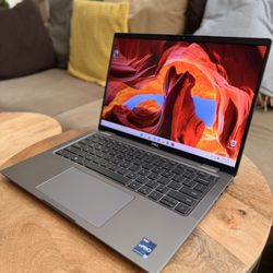 Dell Latitude 7440 laptop FHD 14inch, i7-13th, 1TB SSD and 32GB RAM