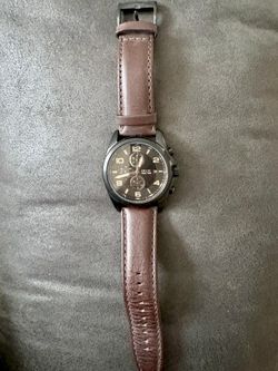 Relic by Fossil watch - good condition!