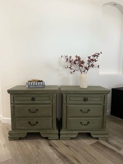 Beautiful large nightstands - end tables