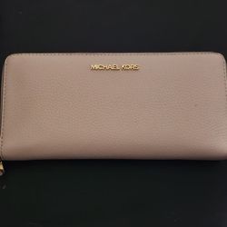 Michael Kors Leather Wallet Wristlet