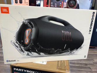 JBL boombox 4