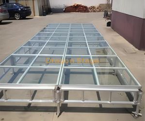 Glass Stage For Sale . Se Vende Escenario