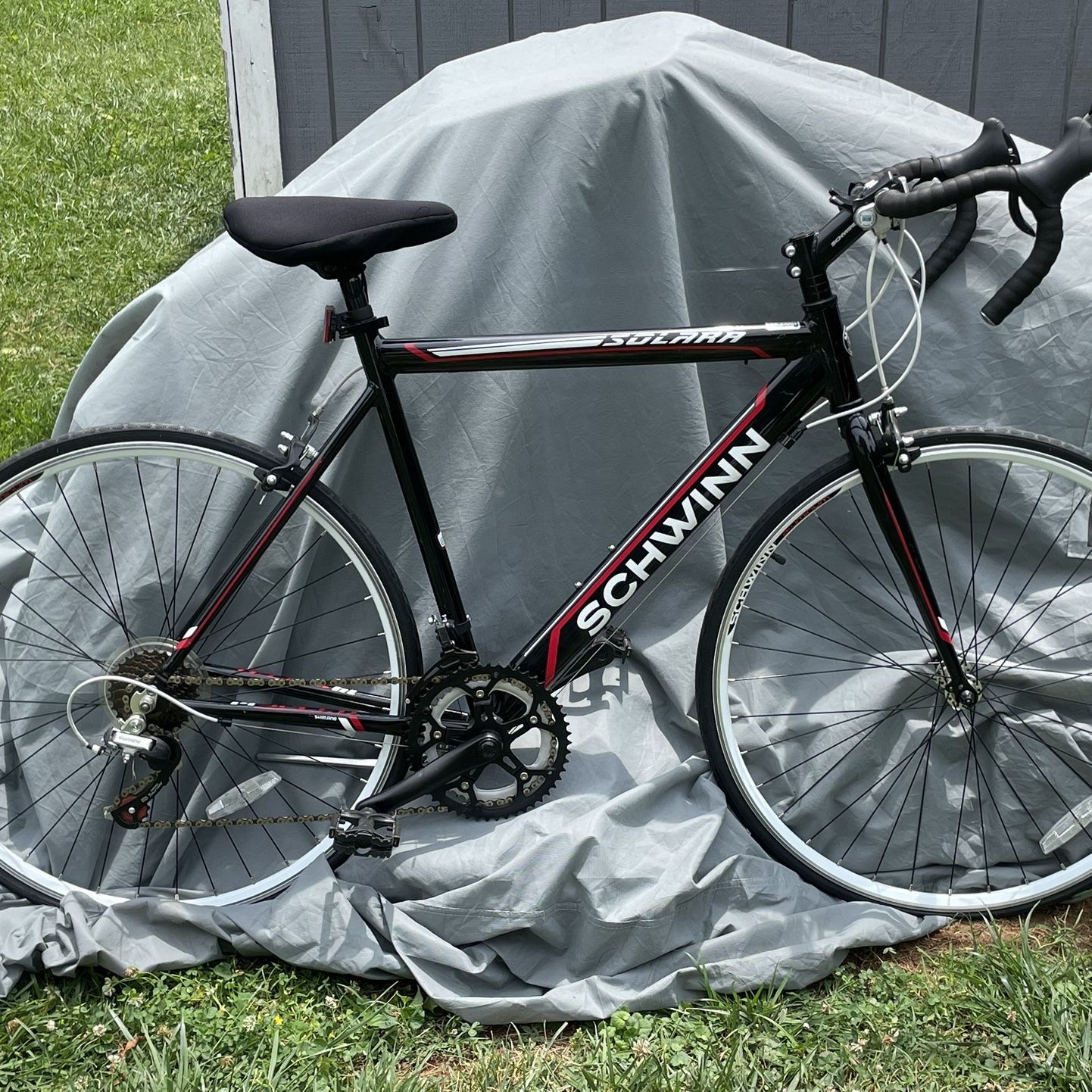 bike helmet choosing The warmer temperatures have prompted residents to dust off their bikes and  go for a ride. One of the most important safety items to wear is a helmet.  You want to make