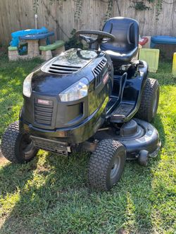 Craftsman LT2000 Ride On Mower