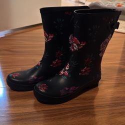 Rain boots Size 9