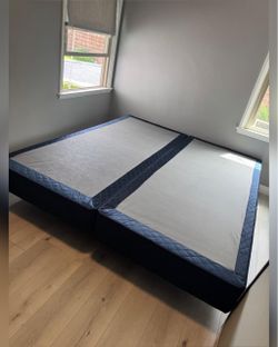 King size box spring / Base