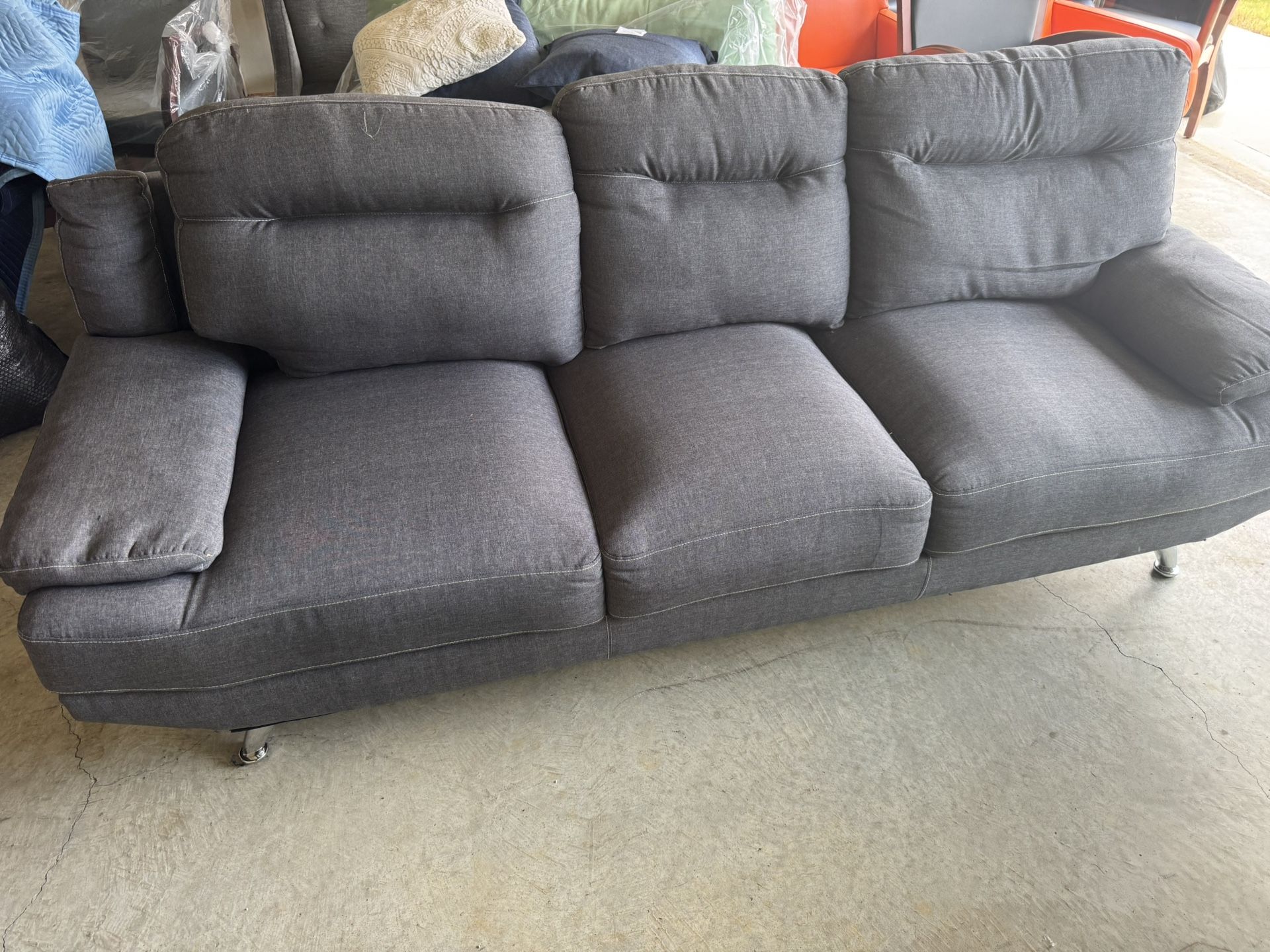 2 SOFA’S & 1 LOVE CHAIR SET