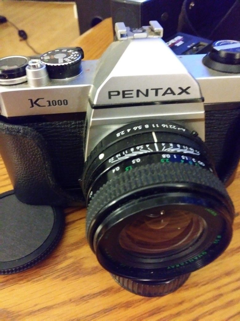 Pentax K1000, 4 Lenses & Accessories