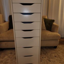 9-drawer dresser/storage - Ikea ALEX's 