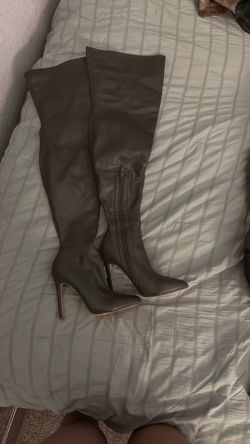 thight high Boots