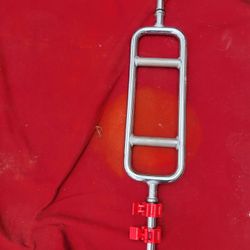 1" HOLE  BARS.  READ THE DESCRIPTION 
 EZ-CURL BAR.-30$
TRICEP BAR.-35$
2-DUMBBELL HANDLES-25$. 
6' STRAIGHT BAR-35$
11525 S HALSTED.dunkin Donuts/
71