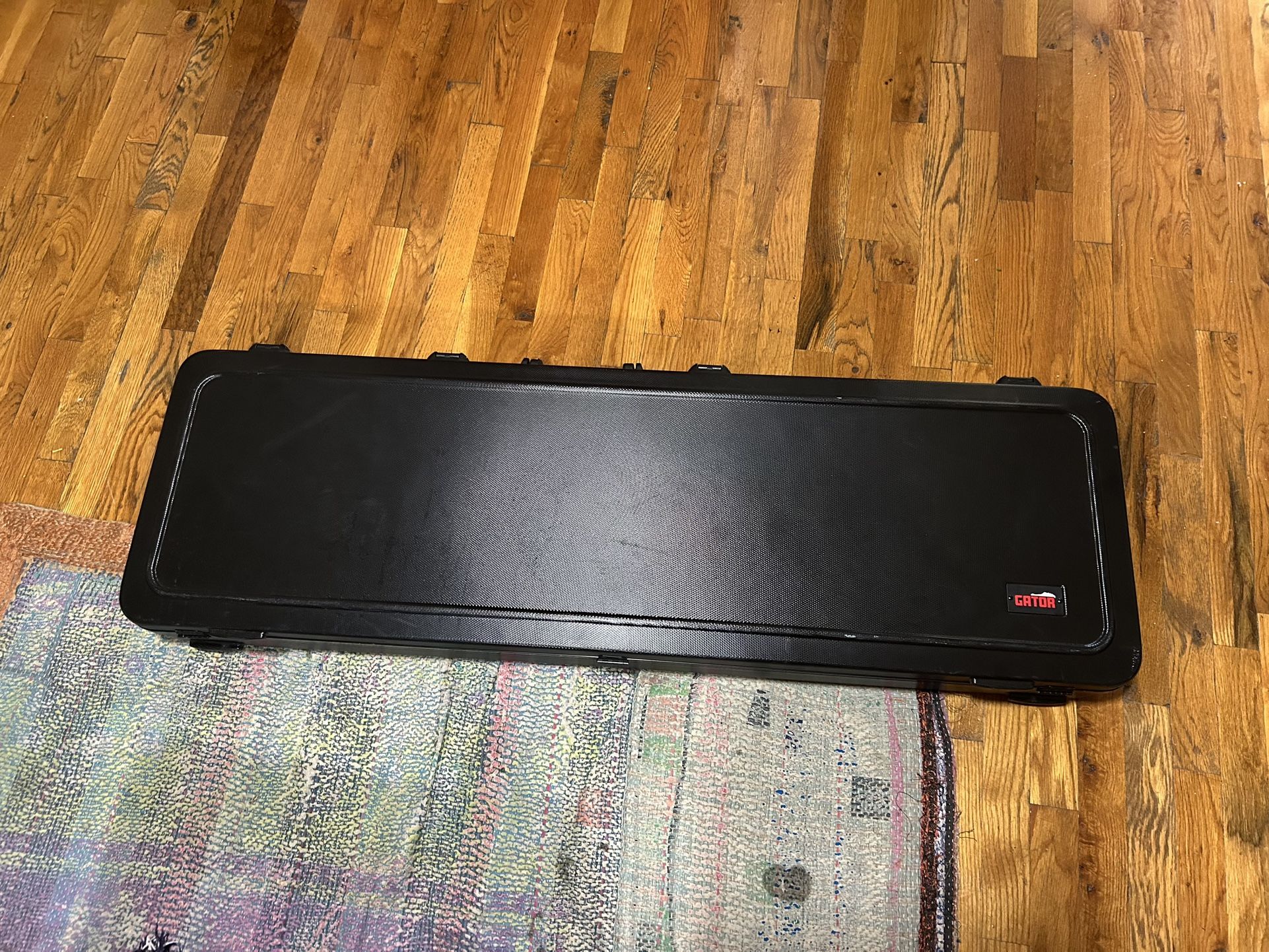 Gator Bass Guitar Case. Flight Pro V2 TSA Series