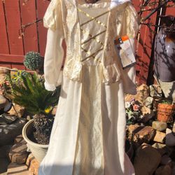 Halloween Costume Medium Youth Snow Queen Includes Dress Attached Hood Ages 7+ 1 set.