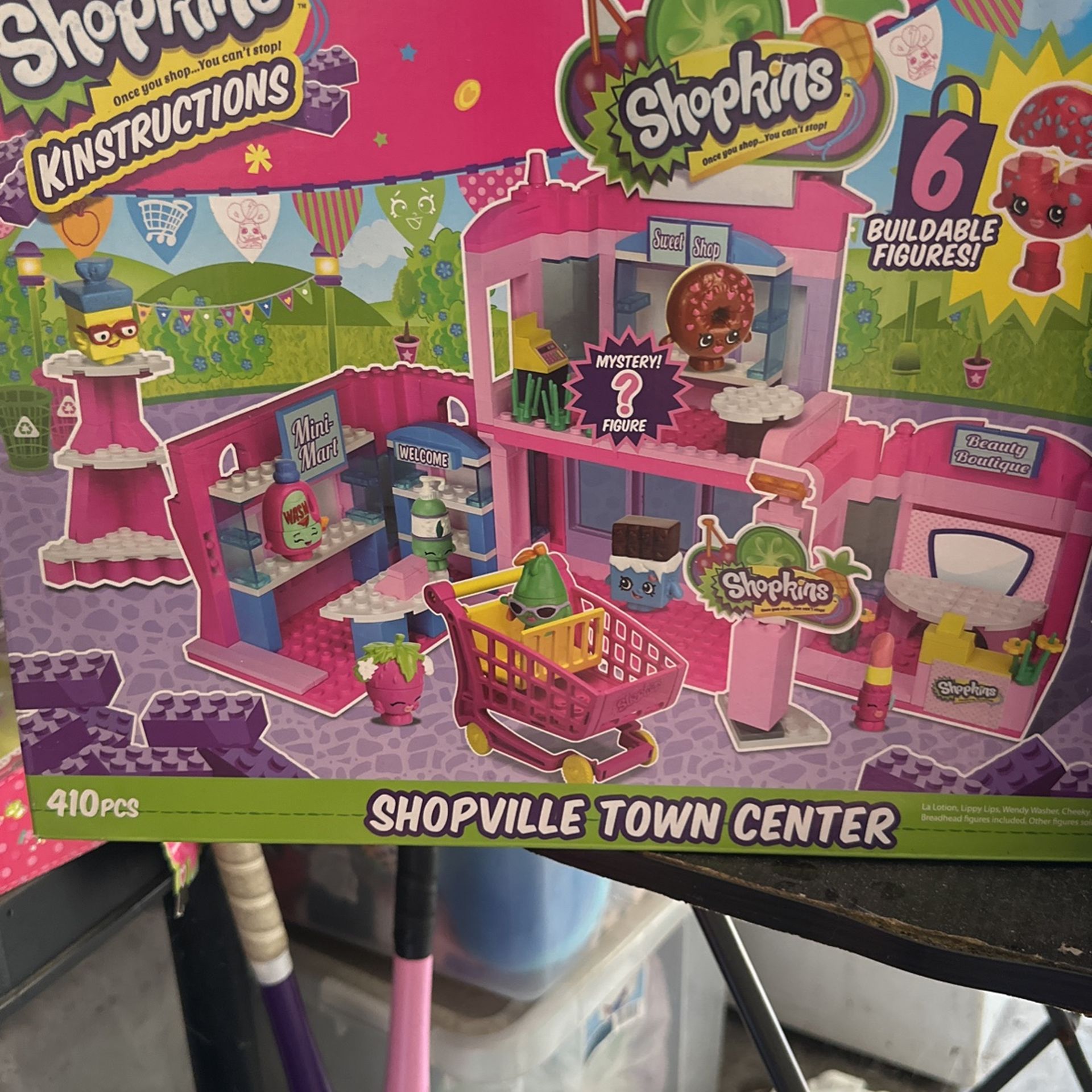 Shopkins case with shopkins for Sale in Stockton, CA - OfferUp