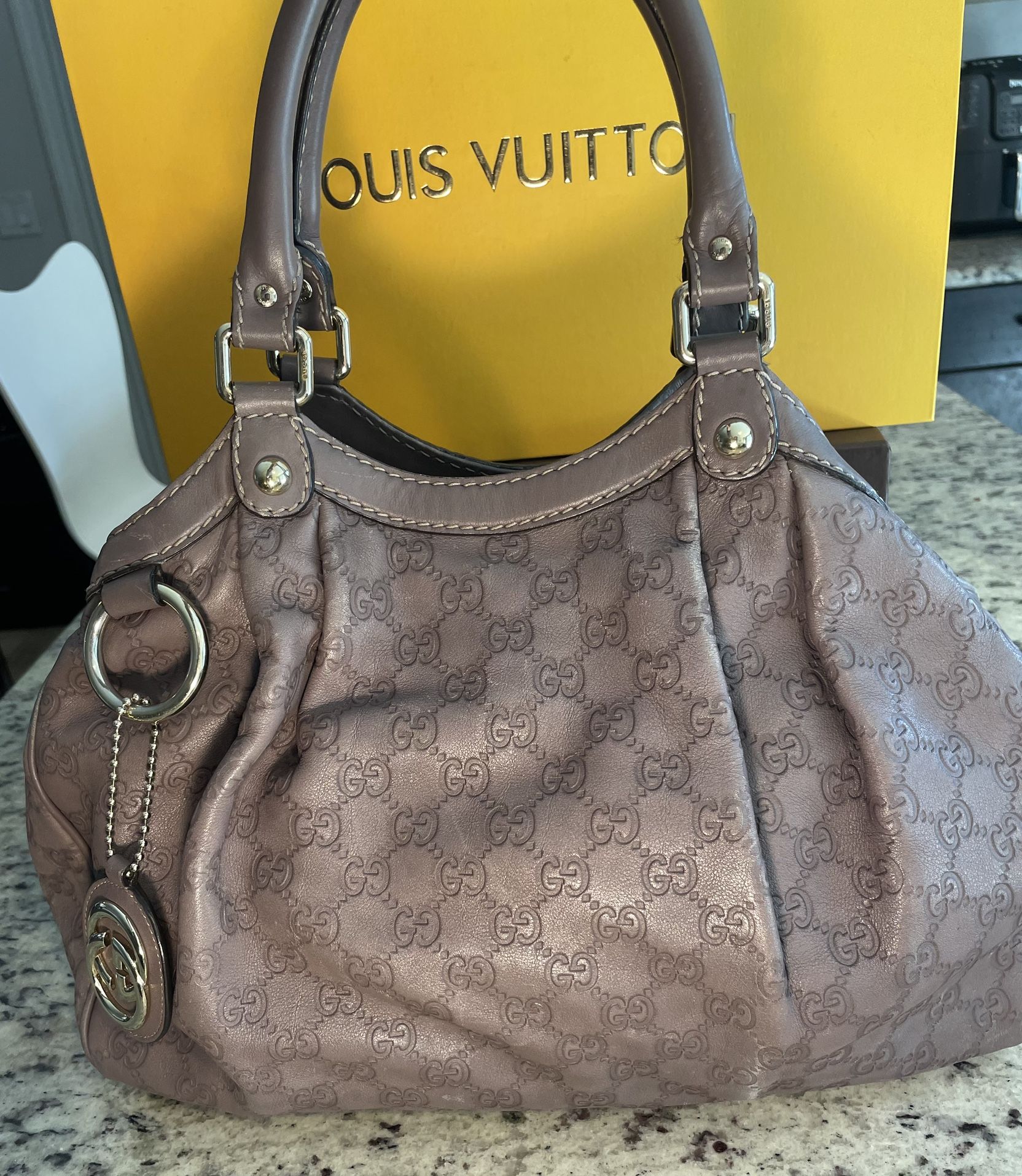 Authentic Gucci Guccissima Leather Sukey Handbag