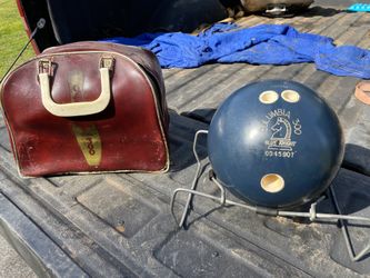 Columbia 300 Bowling ball