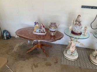 Italian furniture and statues