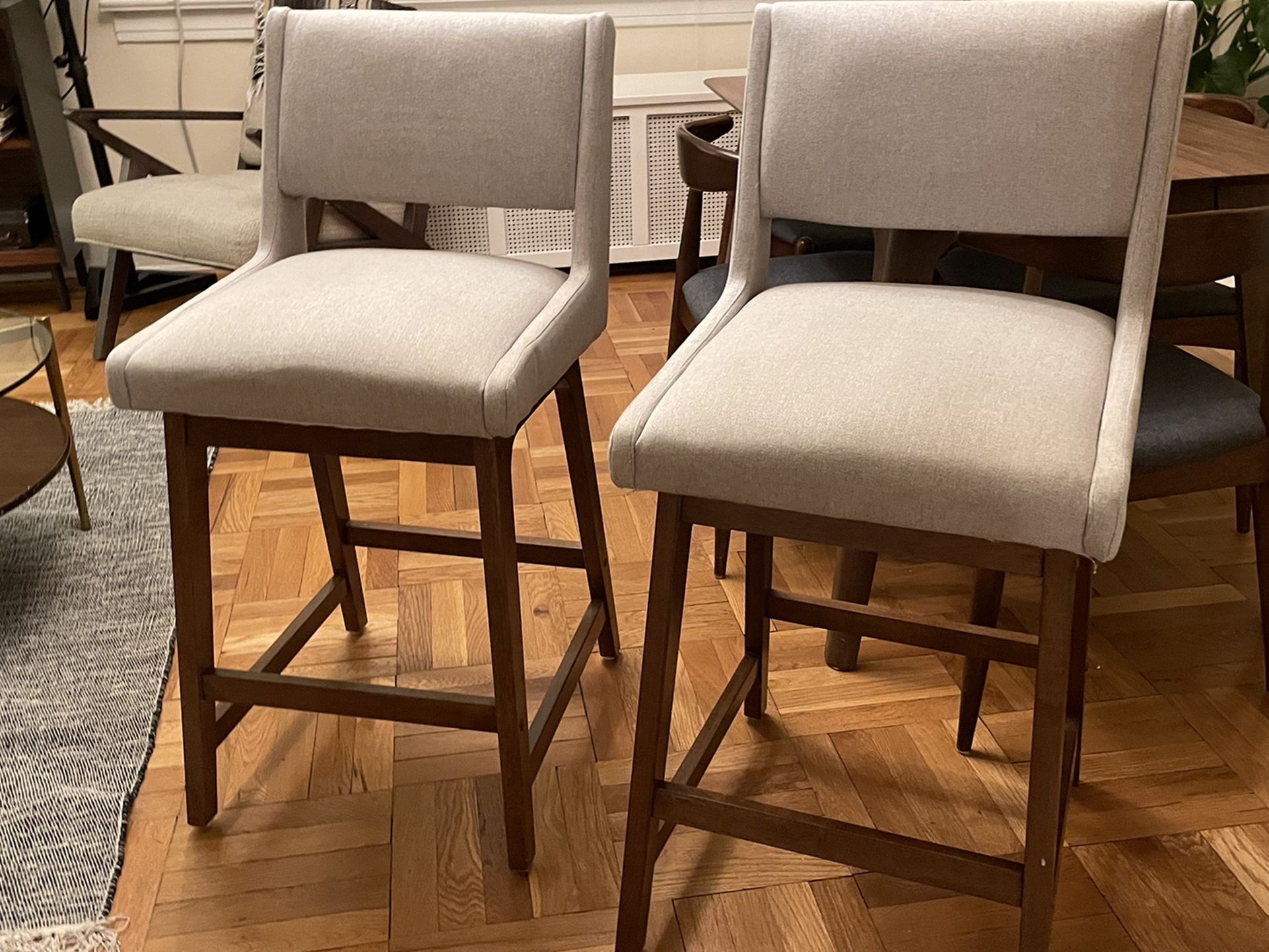 New Pair of Bar Stools/ Chairs