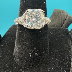 #- 103 Size 9 Stunning 3CT Vintage-Style Moissanite Engagement Ring