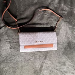 Michael Kors Crossbody Wallet