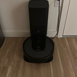 Roomba i7