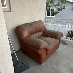 FREE - Outdoor couch
