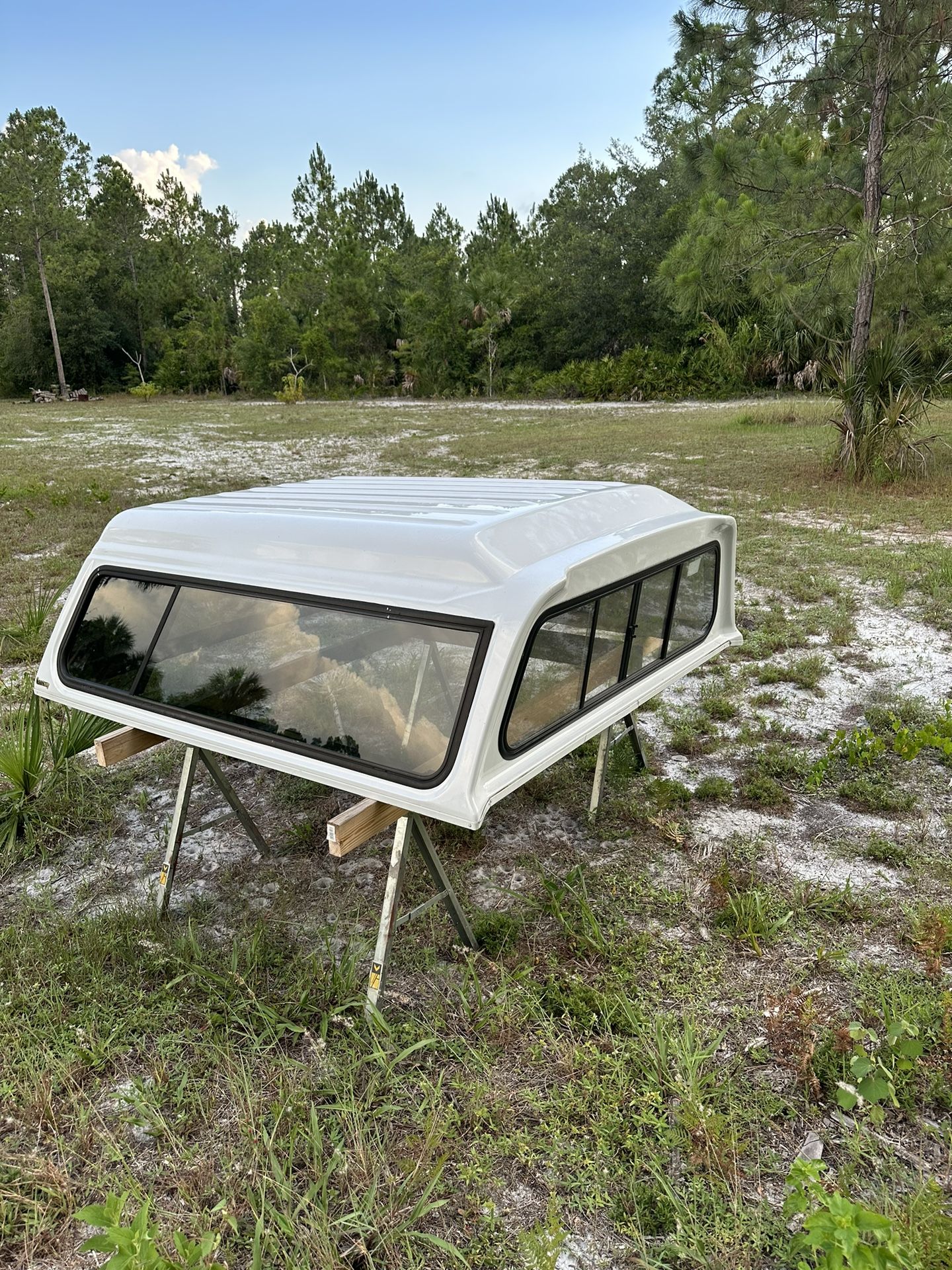 Ford F-150 Bed Cap ‘97-‘04