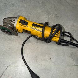 DeWalt DWE4011 Small Angle Grinder