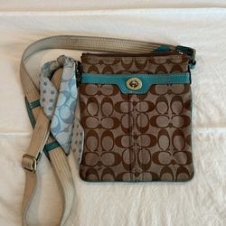 Authentic COACH Crossbody
