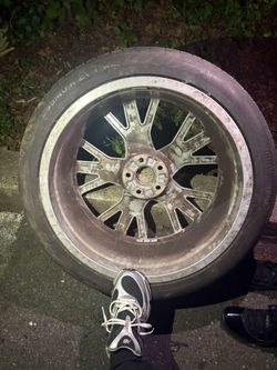Audi 21 inch Wheel Continental SportContact Tire