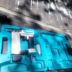 Makita
Pneumatic 18-Gauge 2 in. Brad Nailer