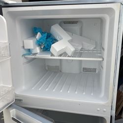 Refrigerator Apt Size