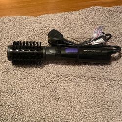 Infiniti Pro Conair Spinning Brush Used 