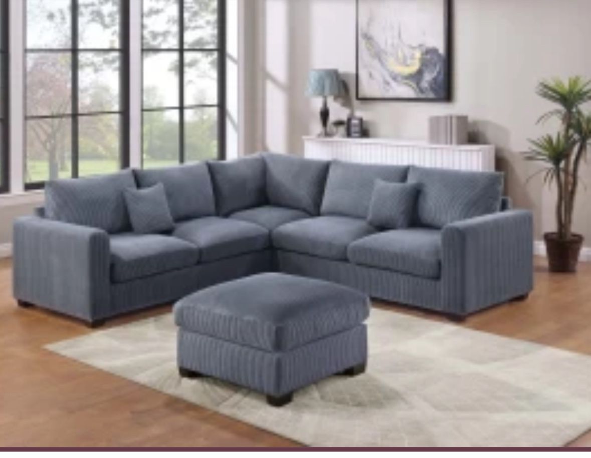 Sectional With Ottoman Set