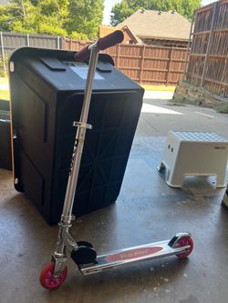 Kids 5+ Razor Folding Scooter – Pink