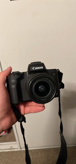 Canon EOS M50