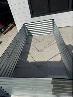 Galvanized metal planter boxe